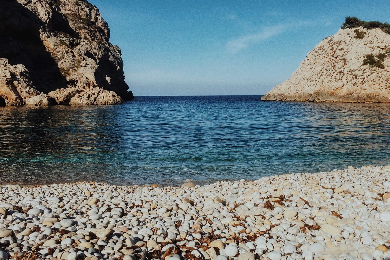Playa de ibiza con llaut en alquiler en sant miguel