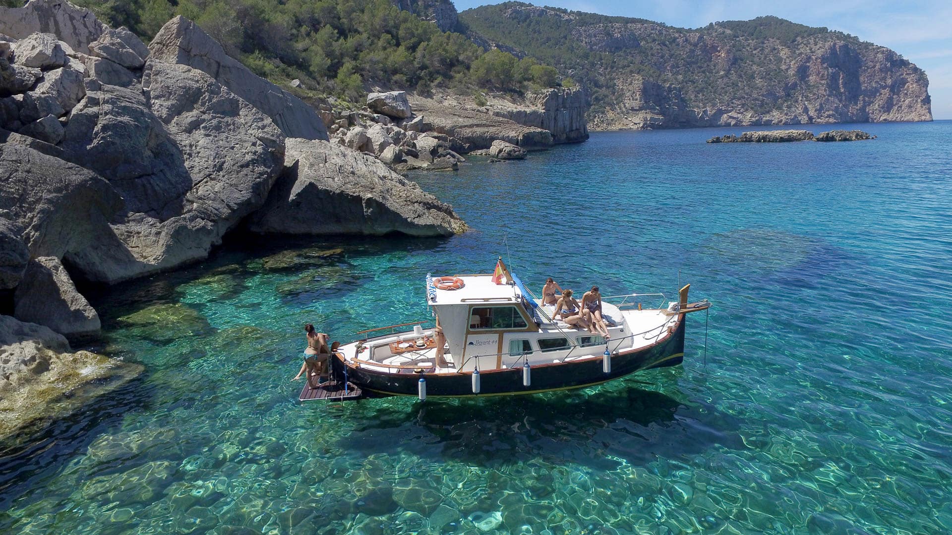 Imagen Llaut para alquiler para excursiones en San Antonio